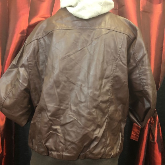 Bomber Style Jacket - Picture 3 of 3